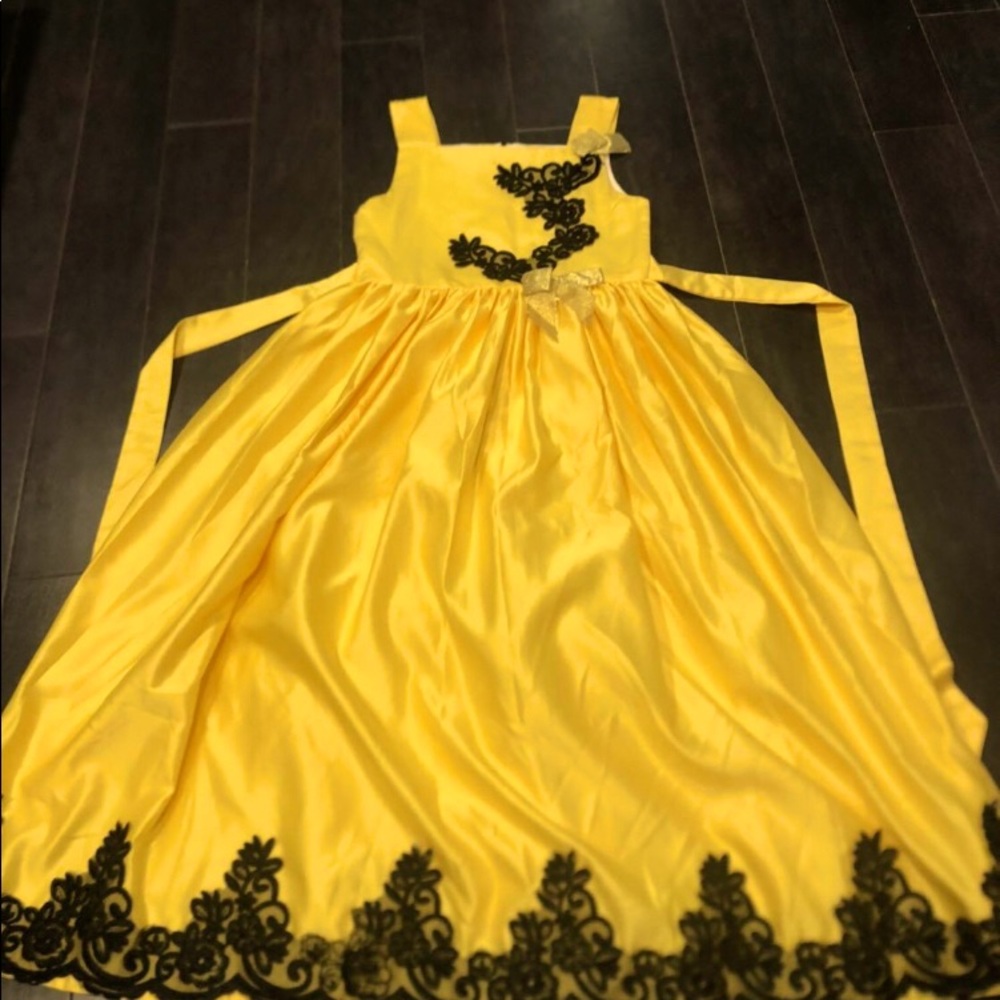 🌞yellow gown